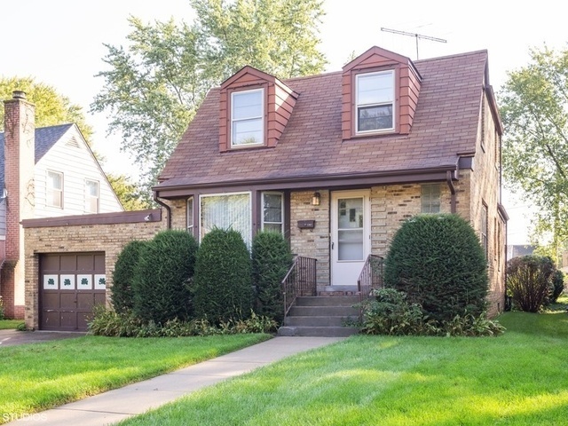 Property Photo: 21 South Wa Pella Avenue IL 60056
