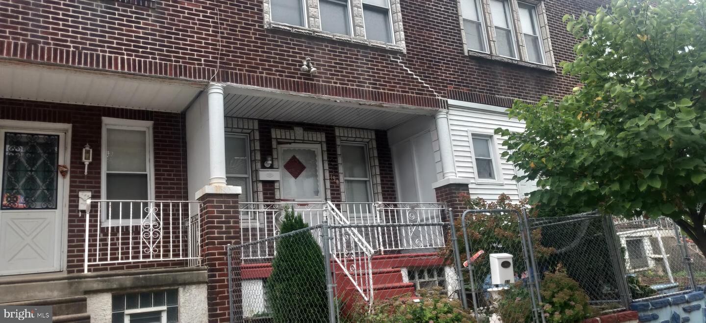 Property Photo:  190 Saber Street  PA 19140 