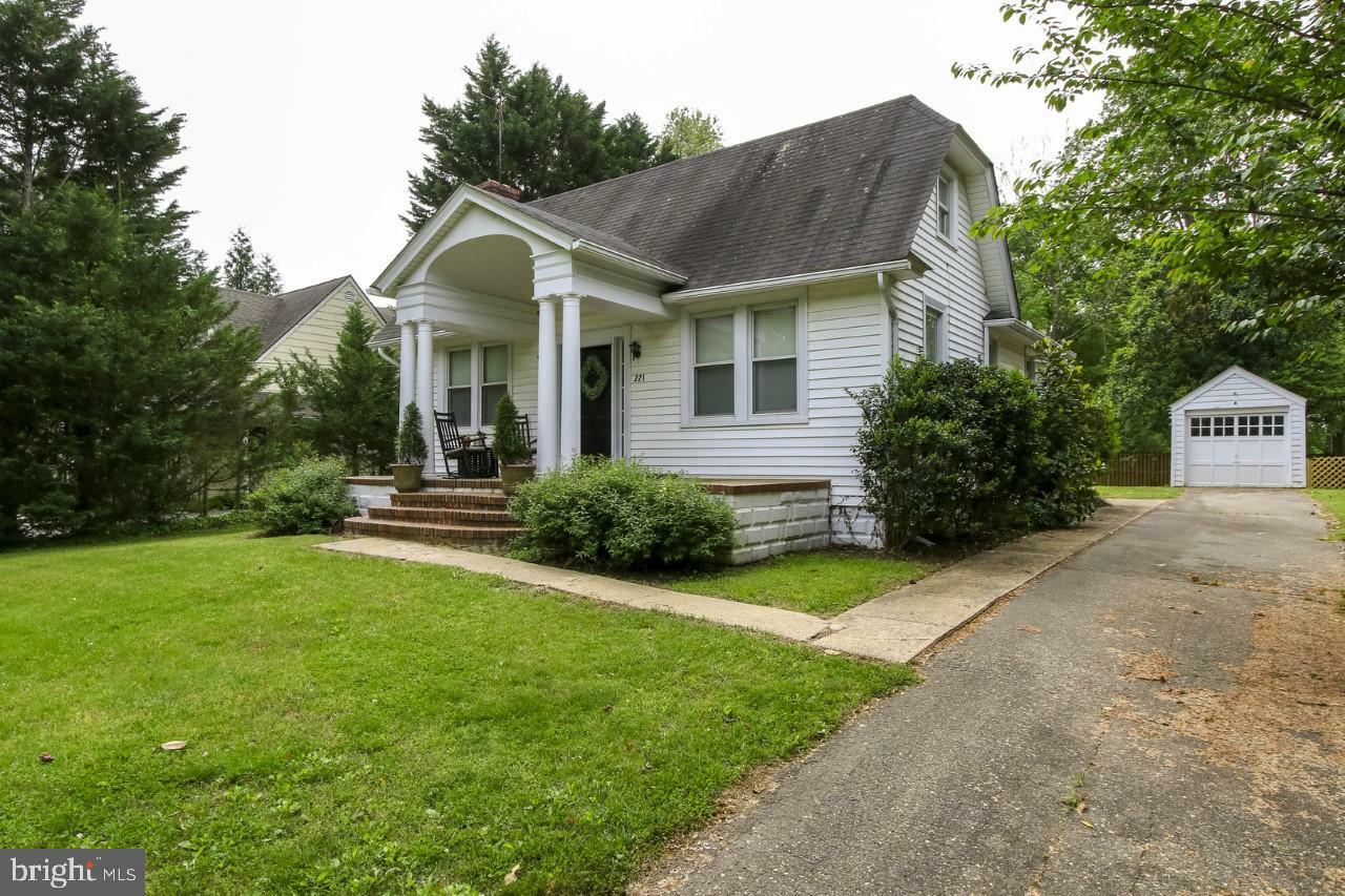 Property Photo: 221 Westwood Road MD 21401