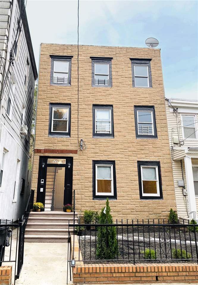 Property Photo:  265 3rd St 1  NJ 07302 