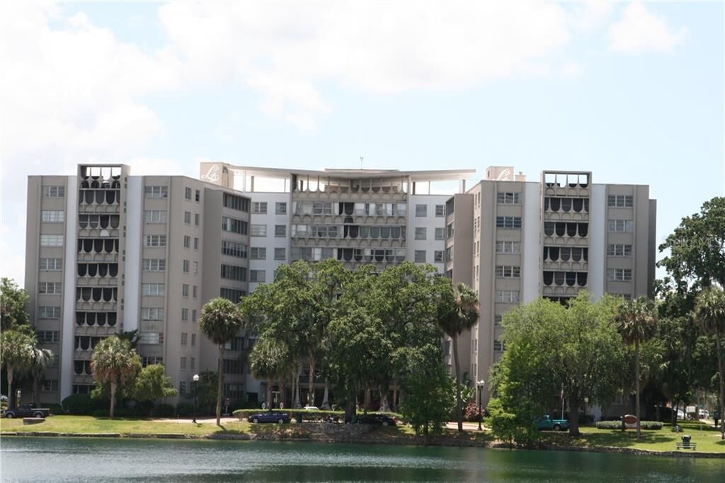 Property Photo:  2 S Lucerne Circle W 907  FL 32801 