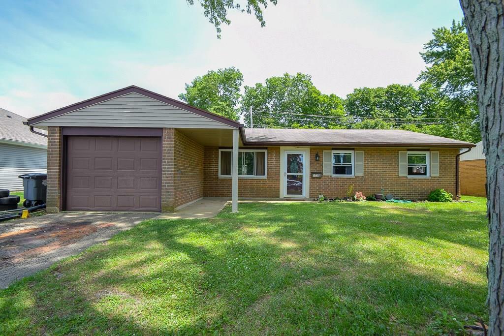 Property Photo:  1735 Saratoga  OH 45373 