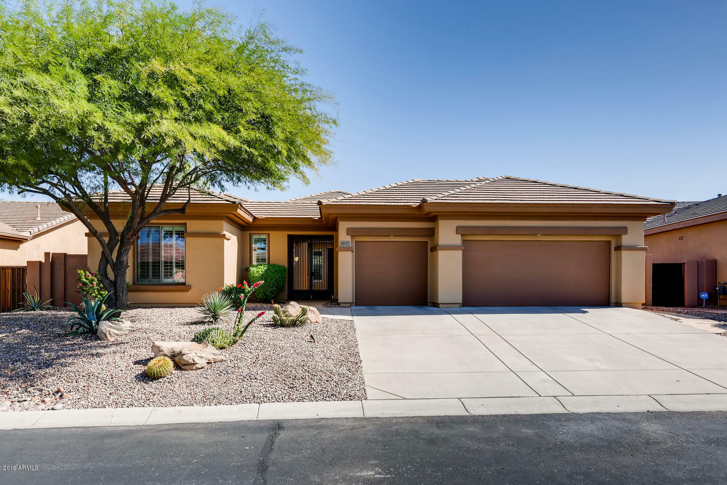 Property Photo:  41821 N Bridlewood Way  AZ 85086 