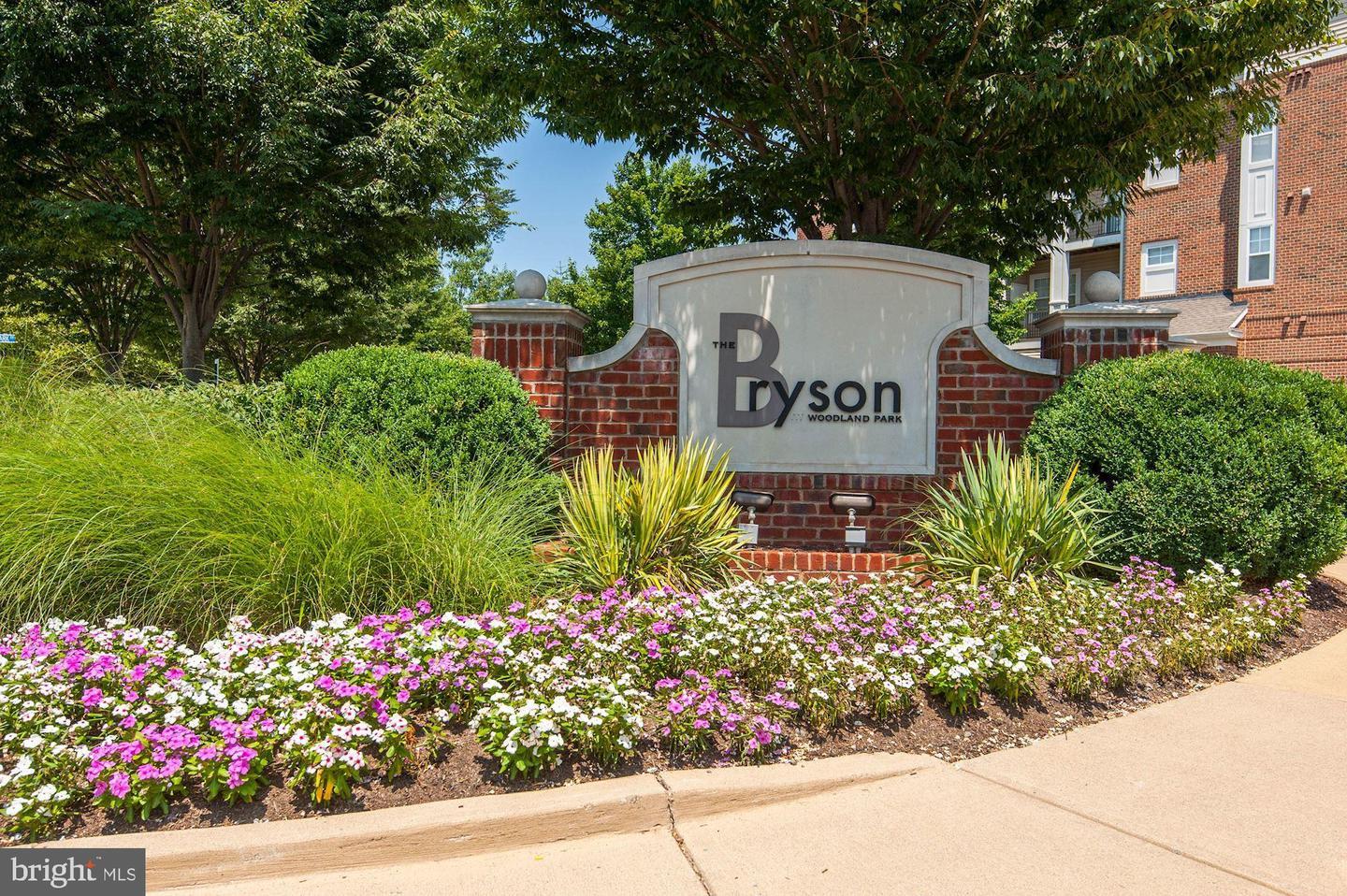 Property Photo: 12954 Centre Park Circle 202 VA 20171