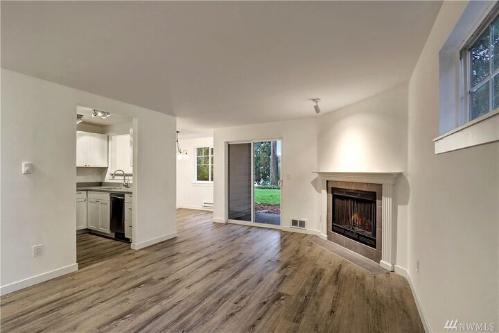 1153 N 198th Street F106  Shoreline WA 98133 photo