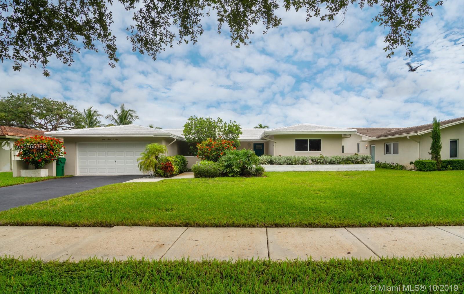 Property Photo: 6301 Lake Patricia Dr FL 33014