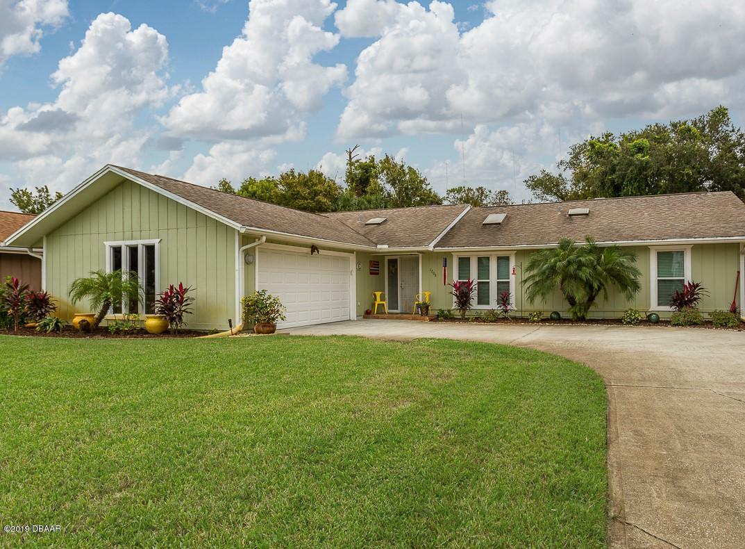 Property Photo:  1206 Wayne Avenue  FL 32168 