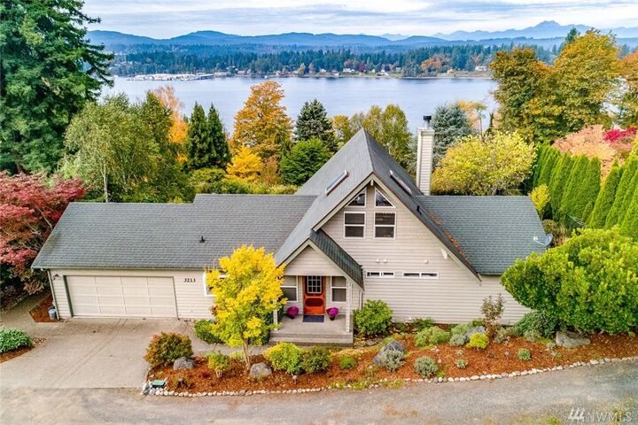 3213  Black Walnut Lane NE  Bremerton WA 98310 photo