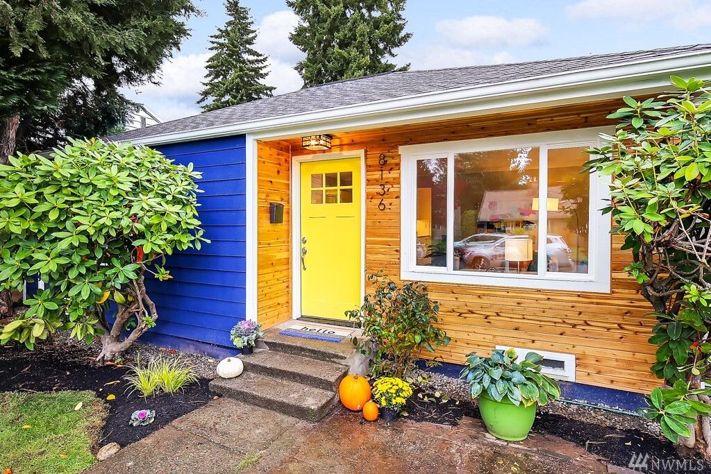 Property Photo: 8136 28th Avenue SW WA 98126