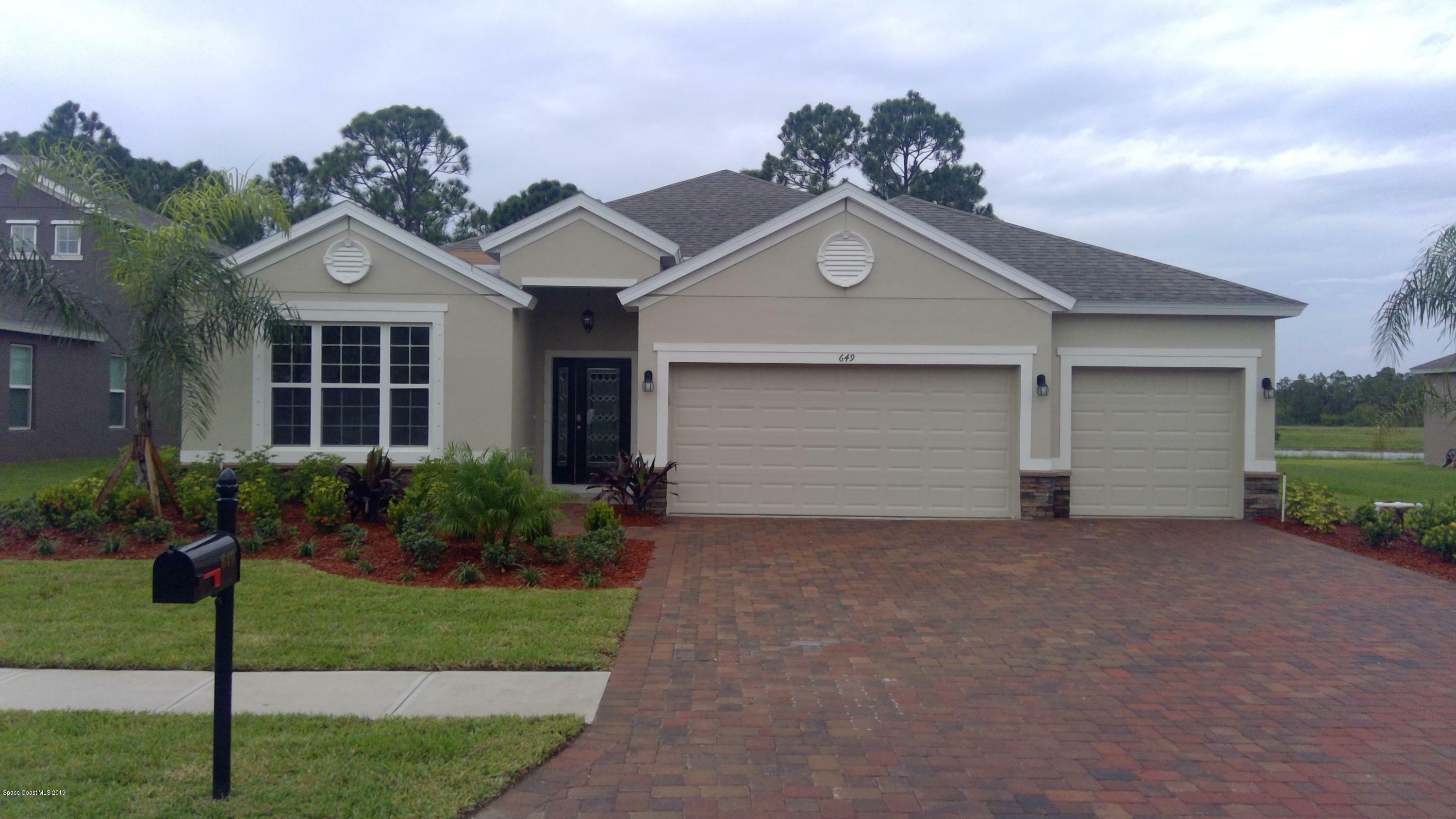 Property Photo:  649 Stonebriar Drive SE  FL 32909 