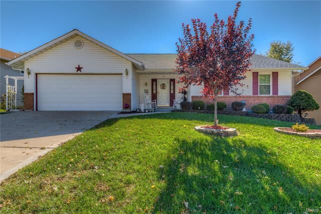 Property Photo:  955 Whispering Ridge Lane   63376 