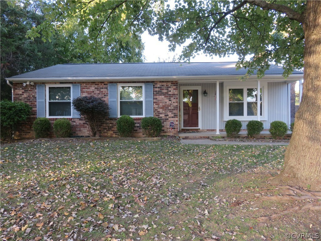 Property Photo: 7474 Jennifer Lane VA 23111