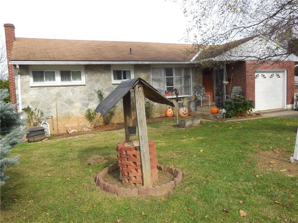 Property Photo: 1321 Saint John Street PA 18103