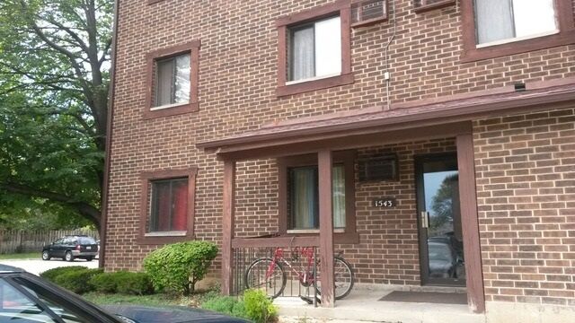 Property Photo: 1543 East Winslowe Drive IL 60074