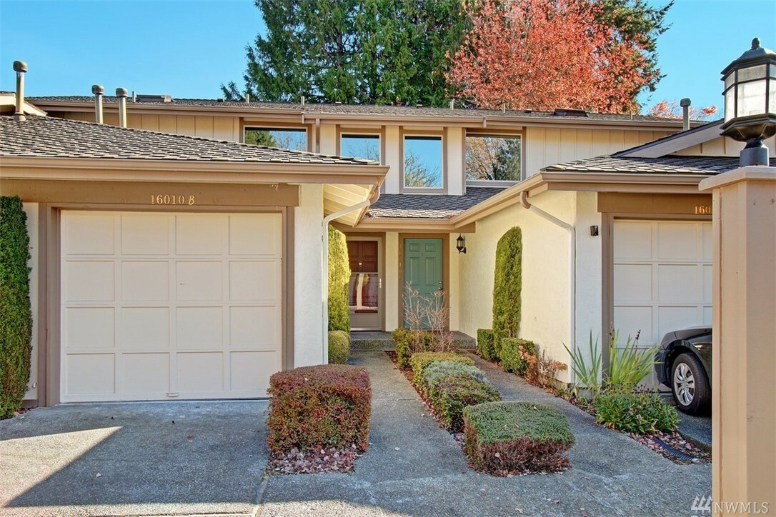 Property Photo:  16010 Village Green Dr B  WA 98012 