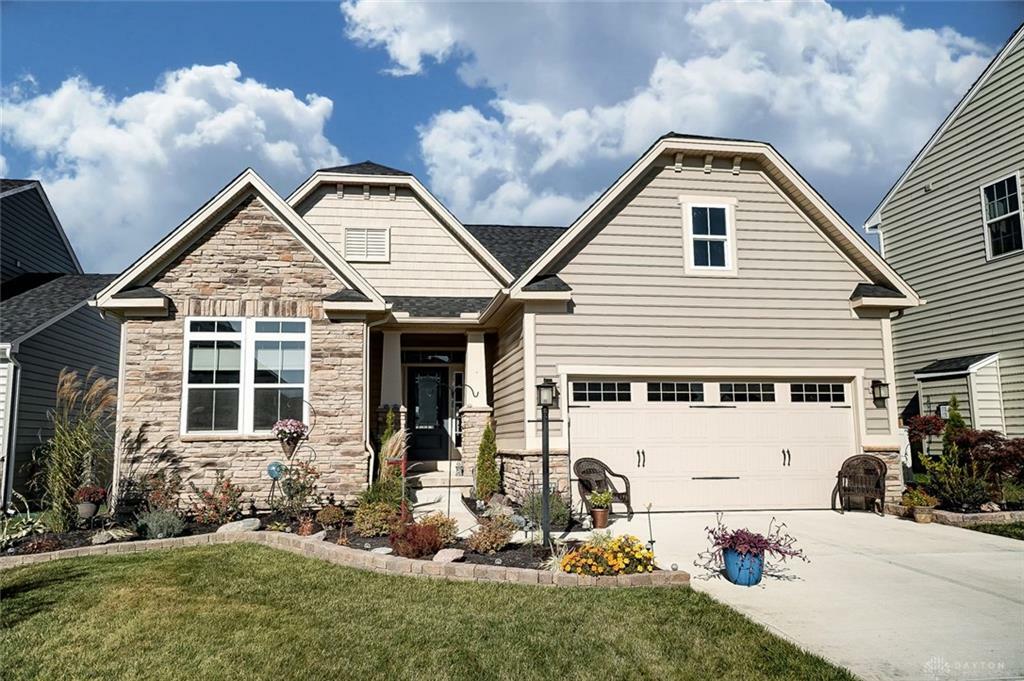 Property Photo: 6306 Willow Oak Drive OH 45371