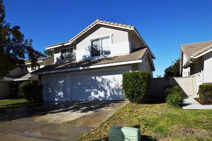 Property Photo: 507 Primrose Way CA 92057