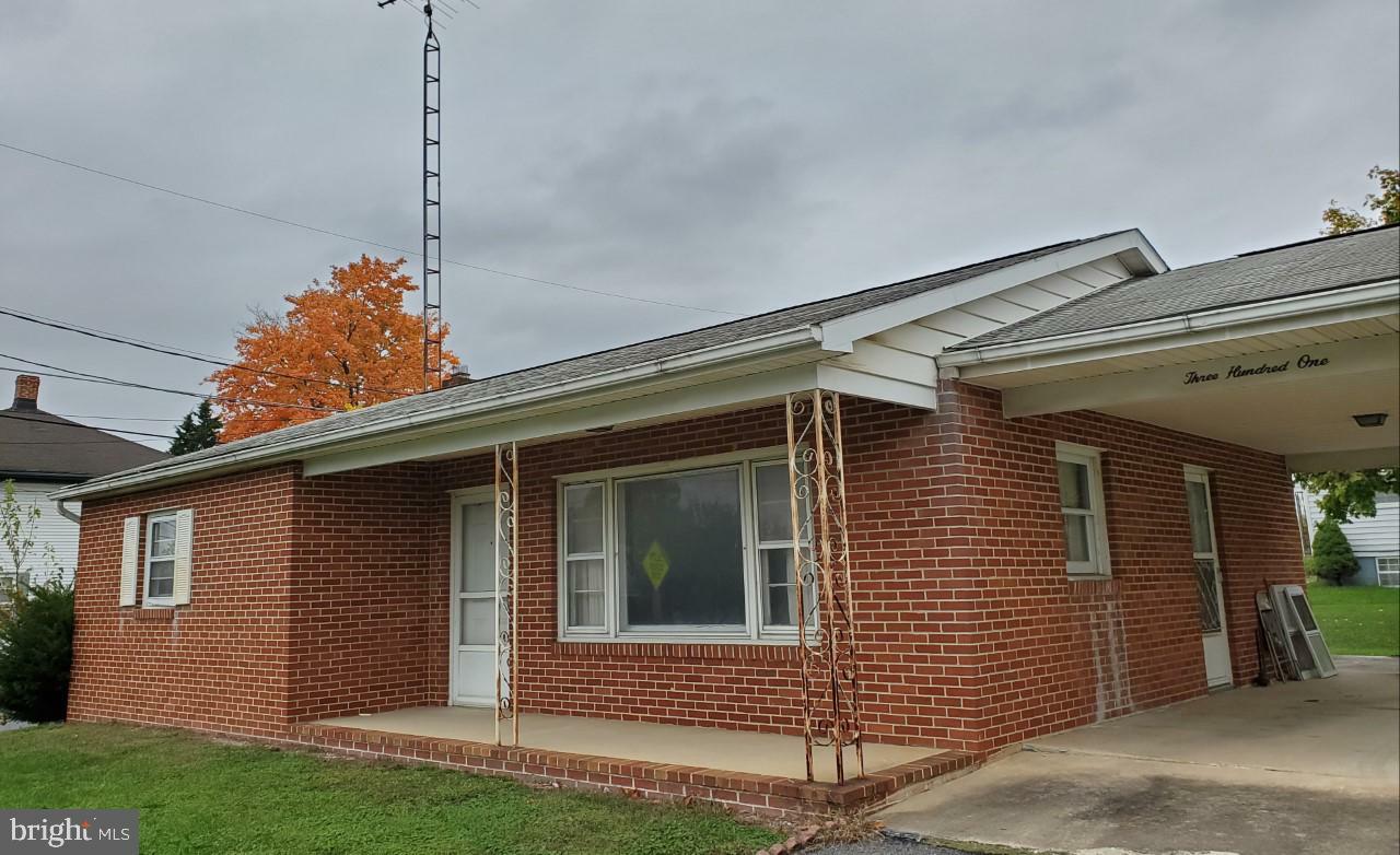 Property Photo:  301 Woodbury Avenue  WV 25404 