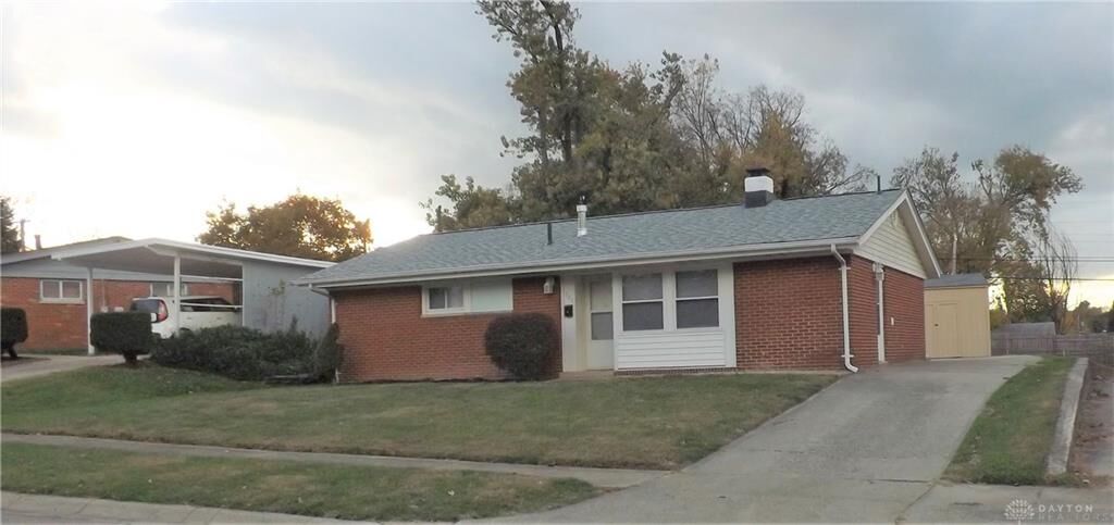 Property Photo:  541 Chaucer Road  OH 45431 