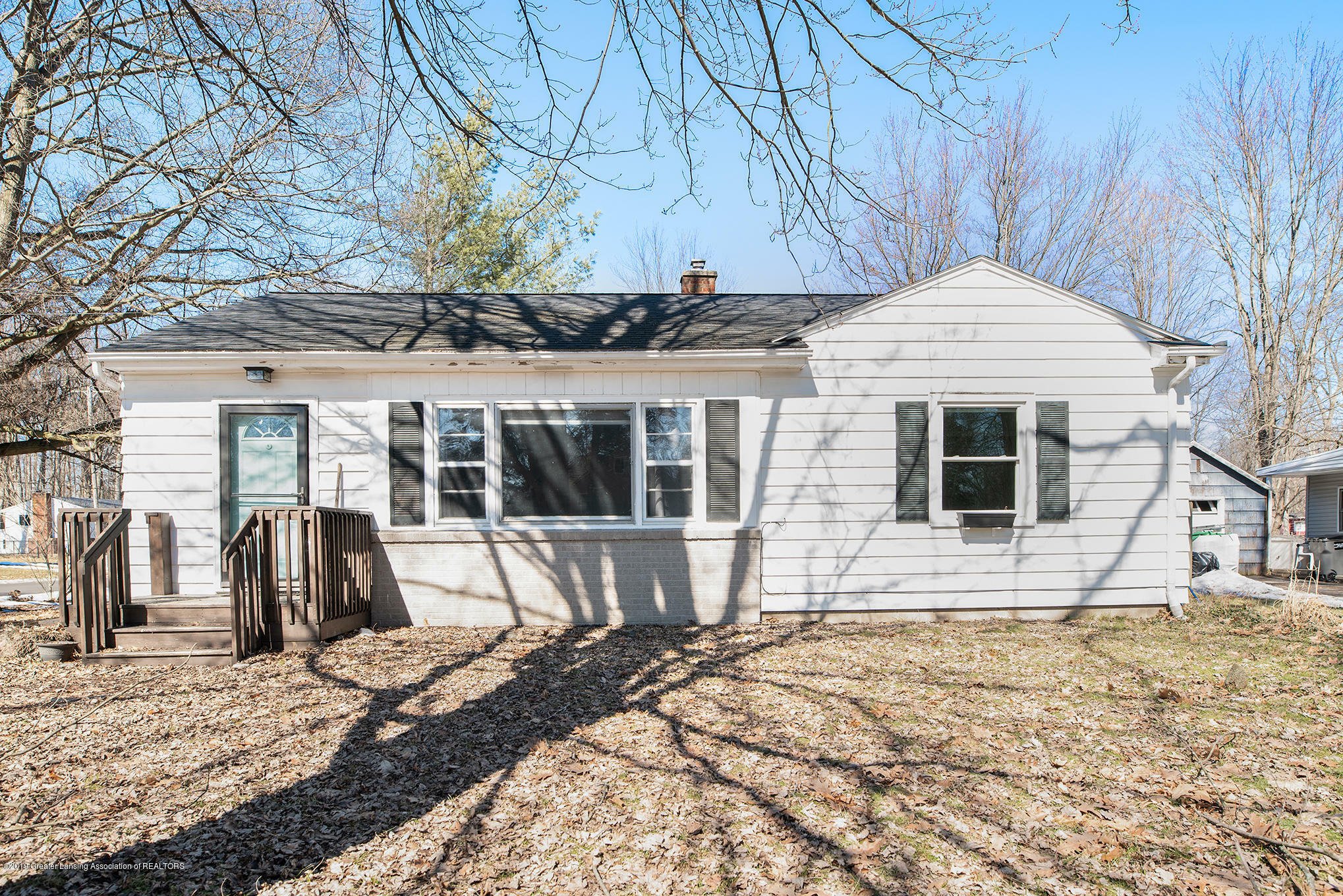 Property Photo:  1100 Maycroft Road  MI 48917 