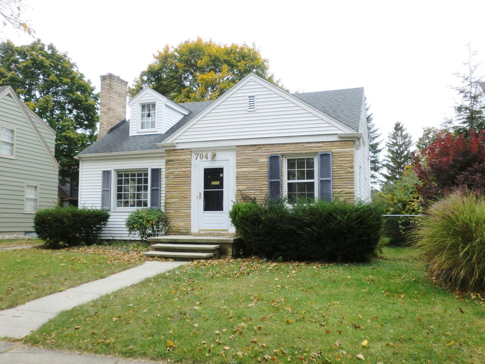 Property Photo:  704 Beech Street  MI 48823 