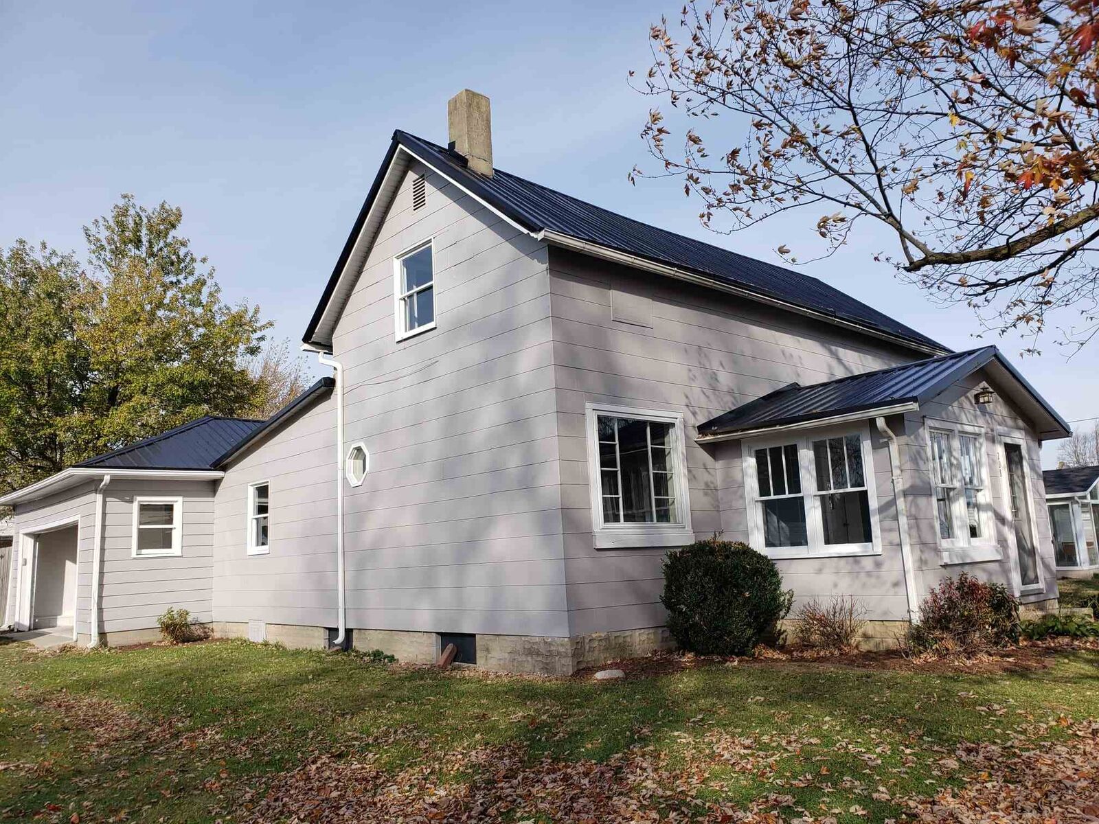 Property Photo:  208 S 2nd Street  IN 46991 