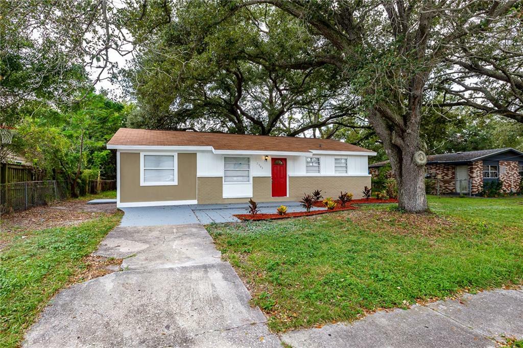 Property Photo:  7903 Bahia Avenue  FL 33619 