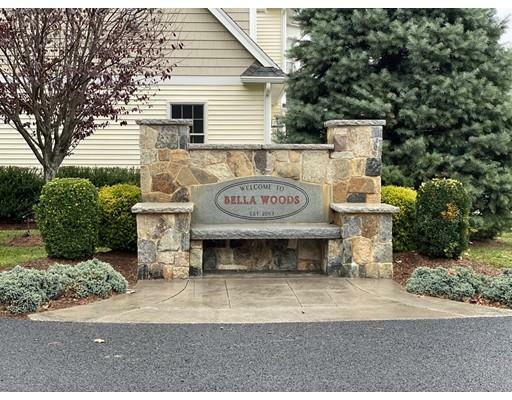 Property Photo: 8 Rockingham Drive 127 MA 01876