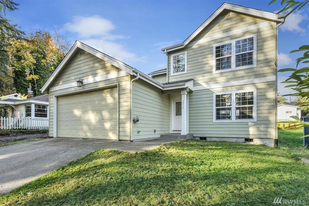 Property Photo:  3016 E 19th St  WA 98310 