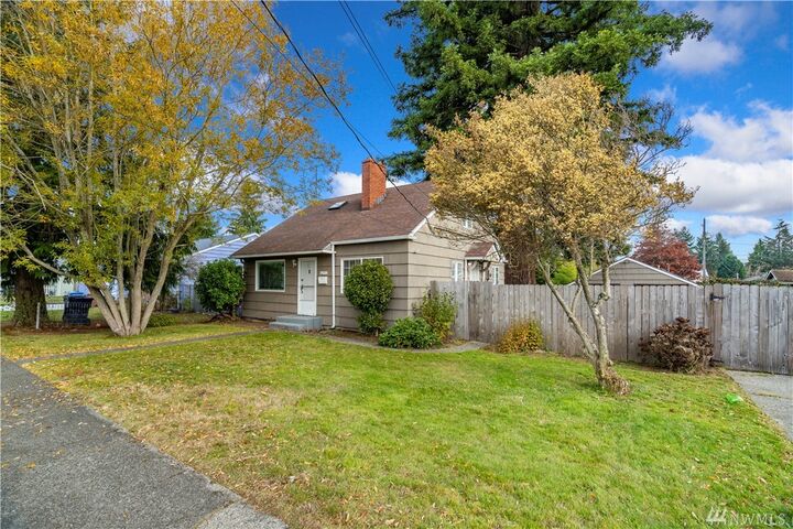 Property Photo:  7633 S Park Avenue  WA 98408 