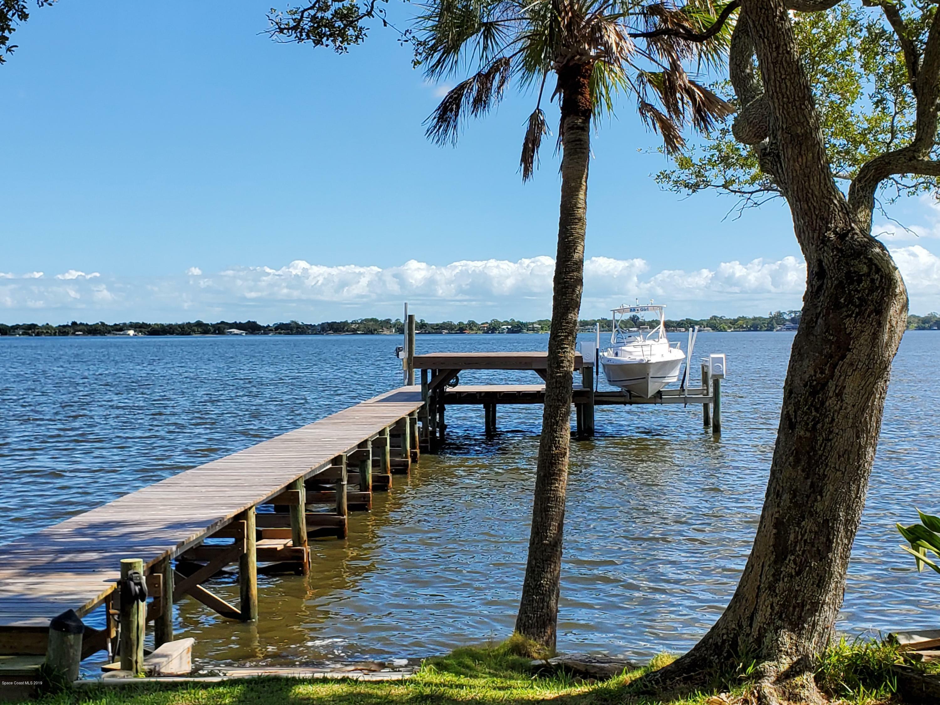 Property Photo:  1511 Rockledge Drive  FL 32955 