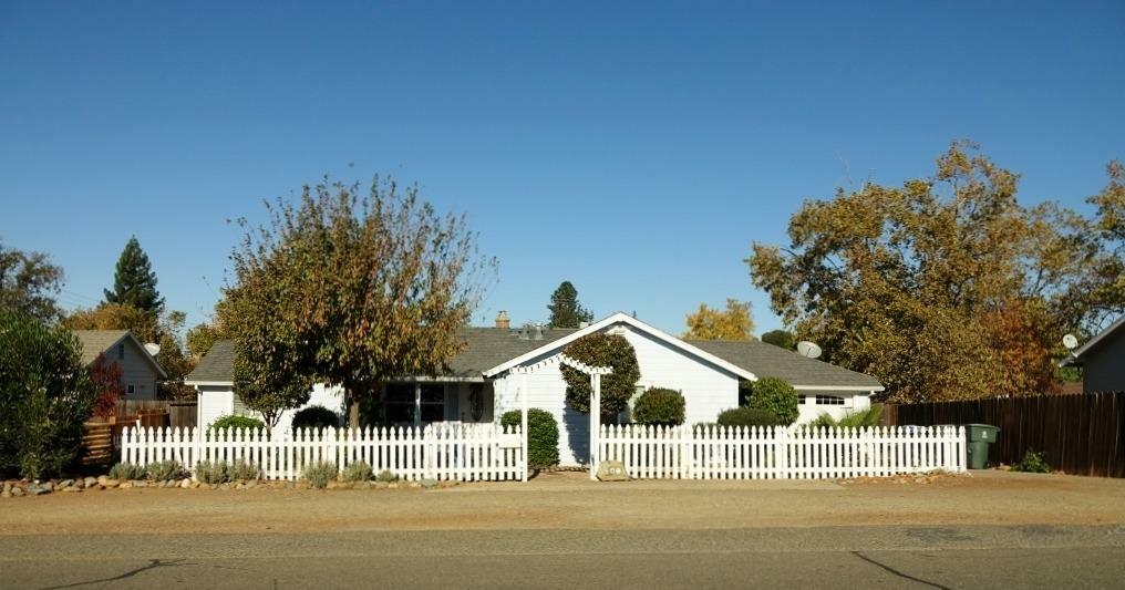 Property Photo:  508 Persifer Street  CA 95630 