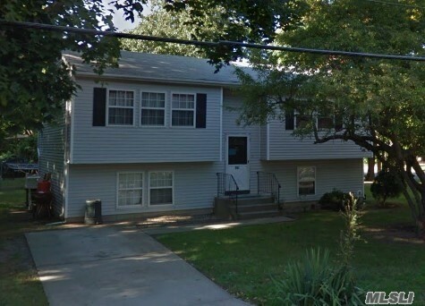 Property Photo:  587 Patchogue Avenue  NY 11713 