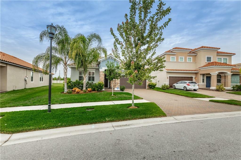 Property Photo: 13142 Green Violet Drive FL 33579