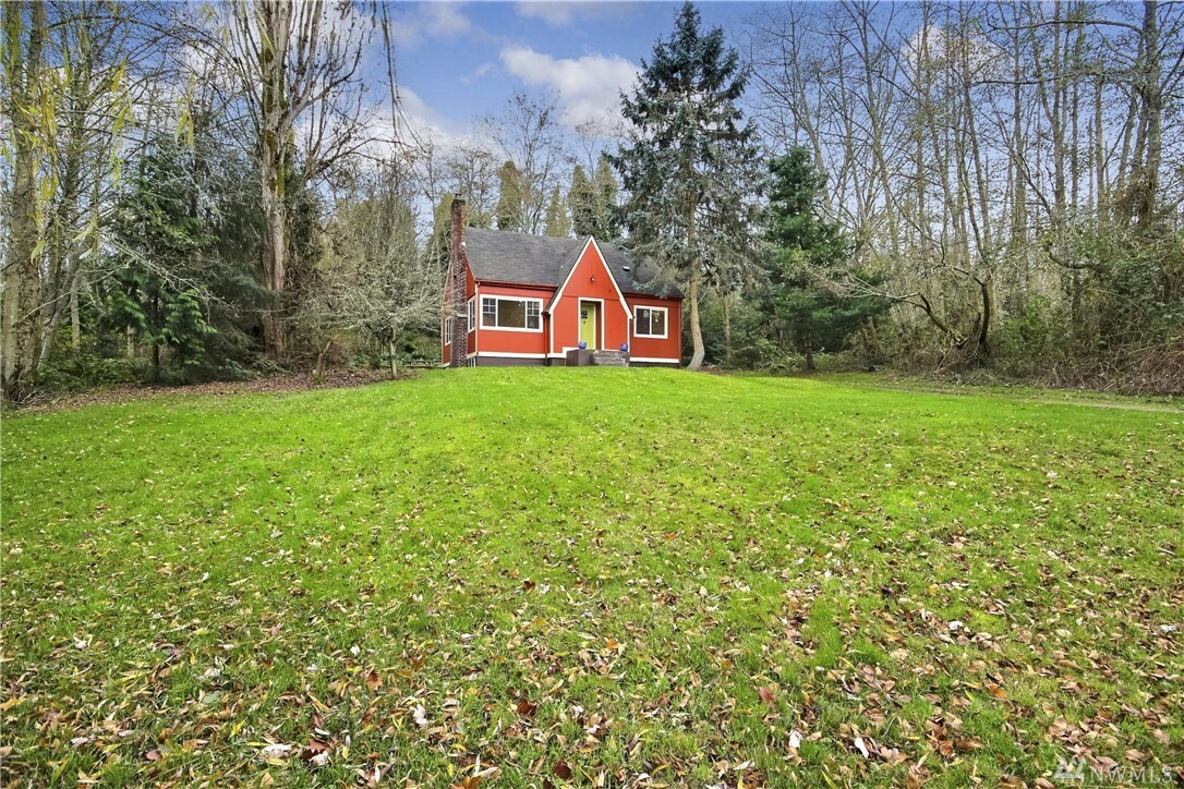 Property Photo:  10407 SW 112th St  WA 98070 