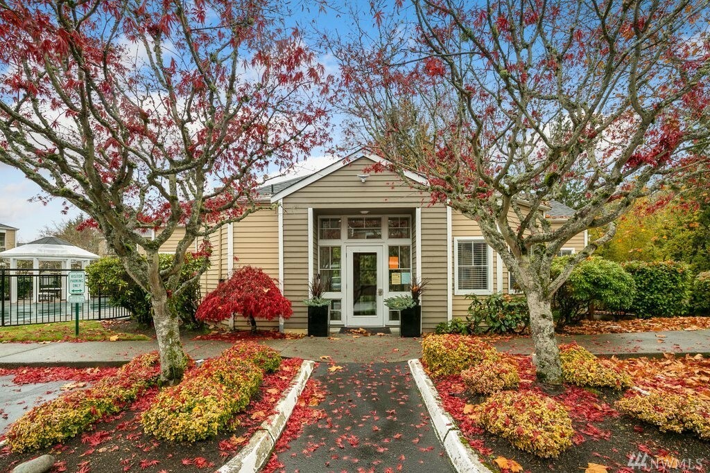 Property Photo:  5300 Harbour Pointe Blvd 307G  WA 98275 