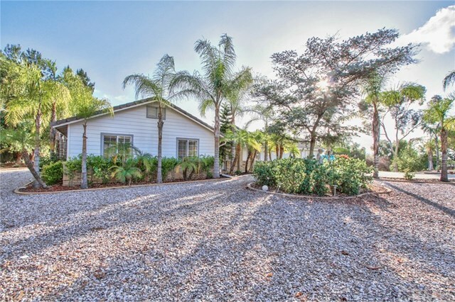 Property Photo:  36325 Indian Knoll Road  CA 92592 