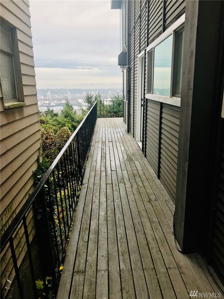 Property Photo:  2410 37th Ave SW  WA 98126 