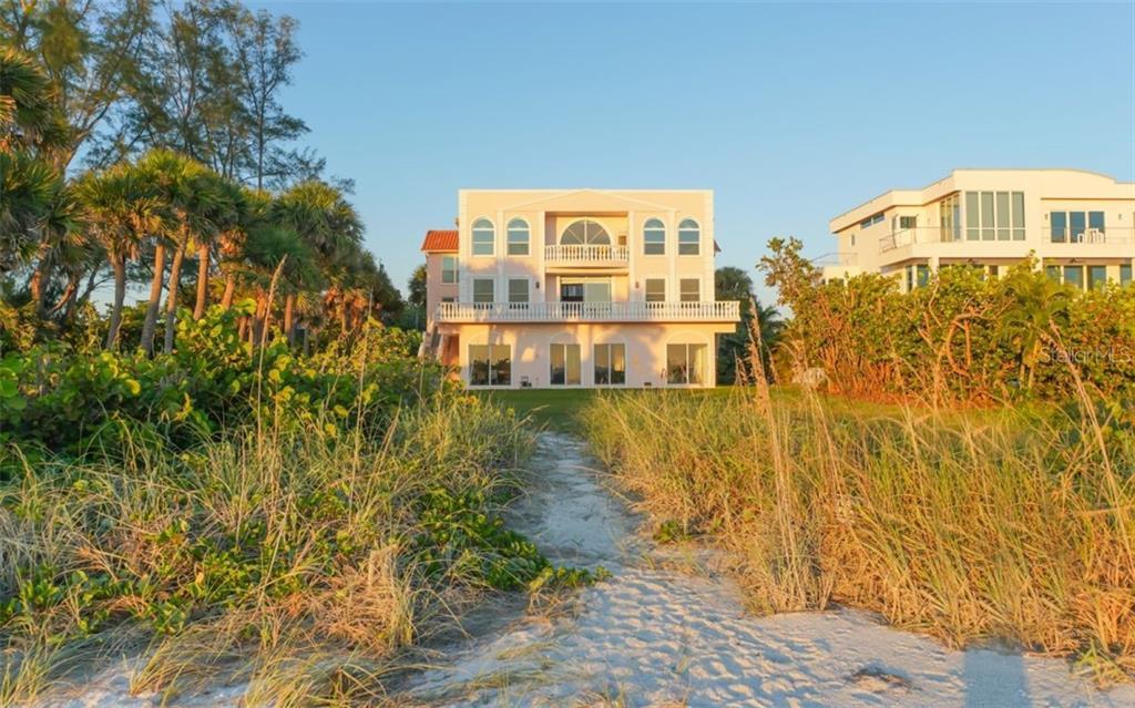 Property Photo: 6529 Gulfside Road FL 34228