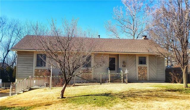 Property Photo: 113 N Cleveland Avenue MO 64012