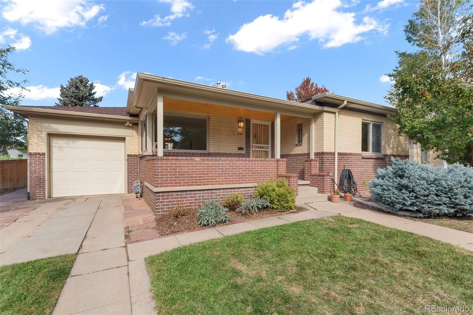 Property Photo:  945 S Milwaukee Way  CO 80209