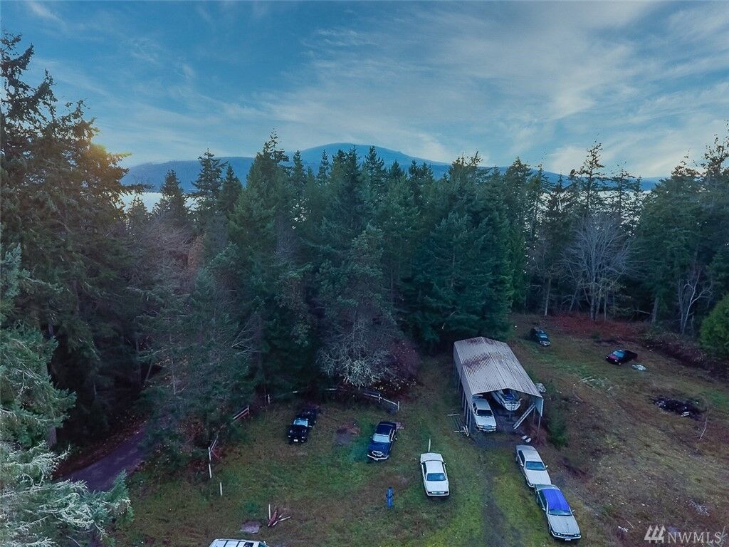 Property Photo: 101 Southport Lane WA 98368