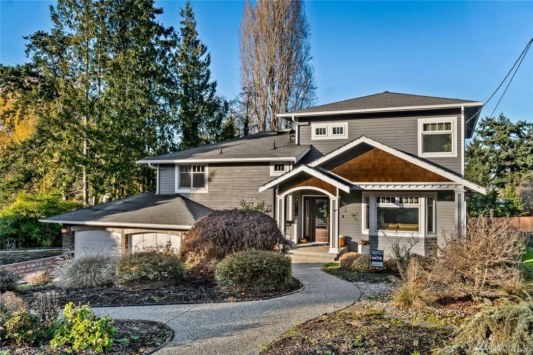 Property Photo:  3411 Wave Dr  WA 98203 