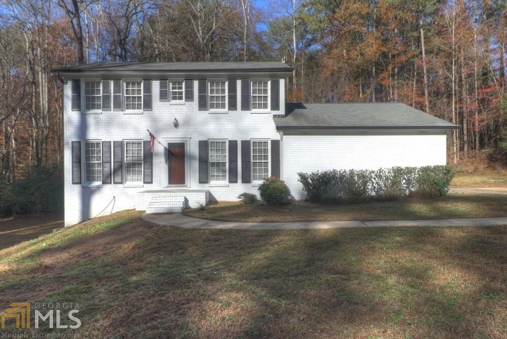 Property Photo: 4325 Doublegate Dr GA 30135