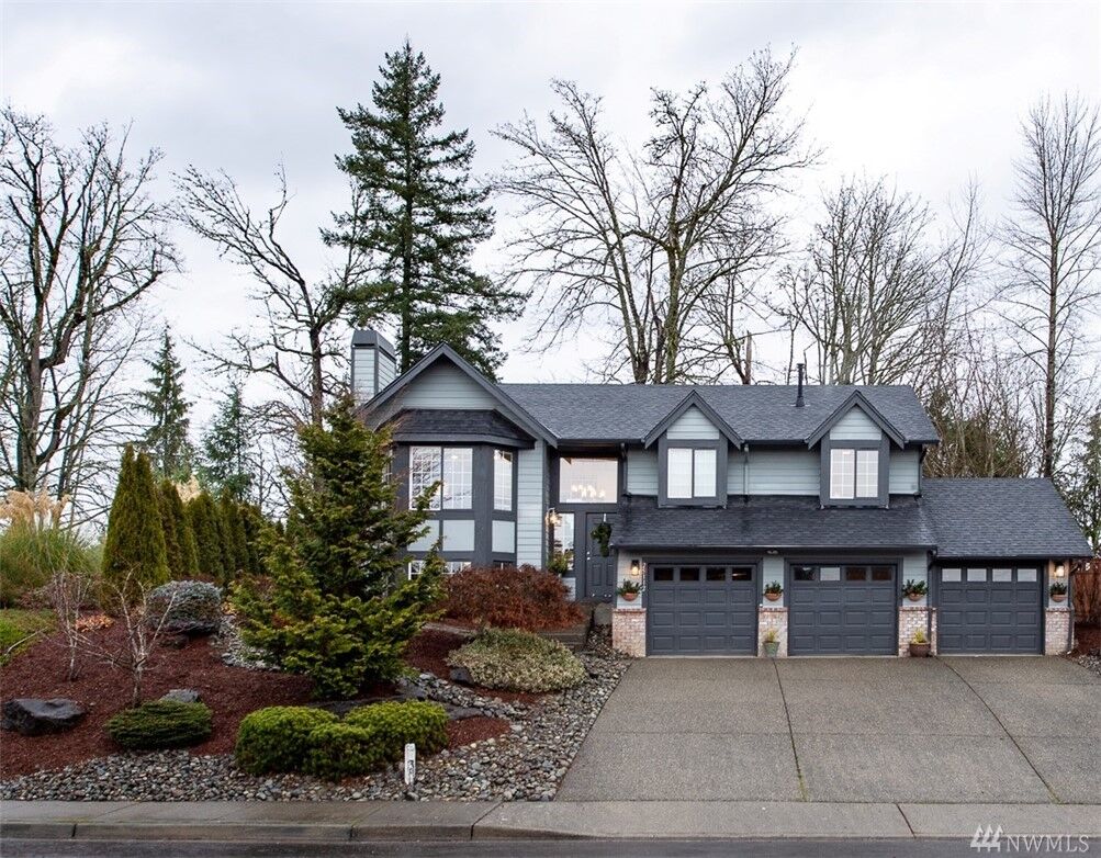 Property Photo:  25112  235th Way SE  WA 98038 
