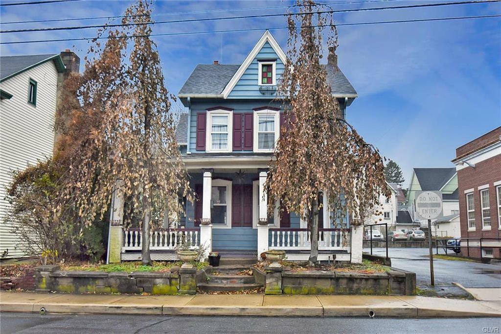 Property Photo:  220 South 1st Street  PA 18013 