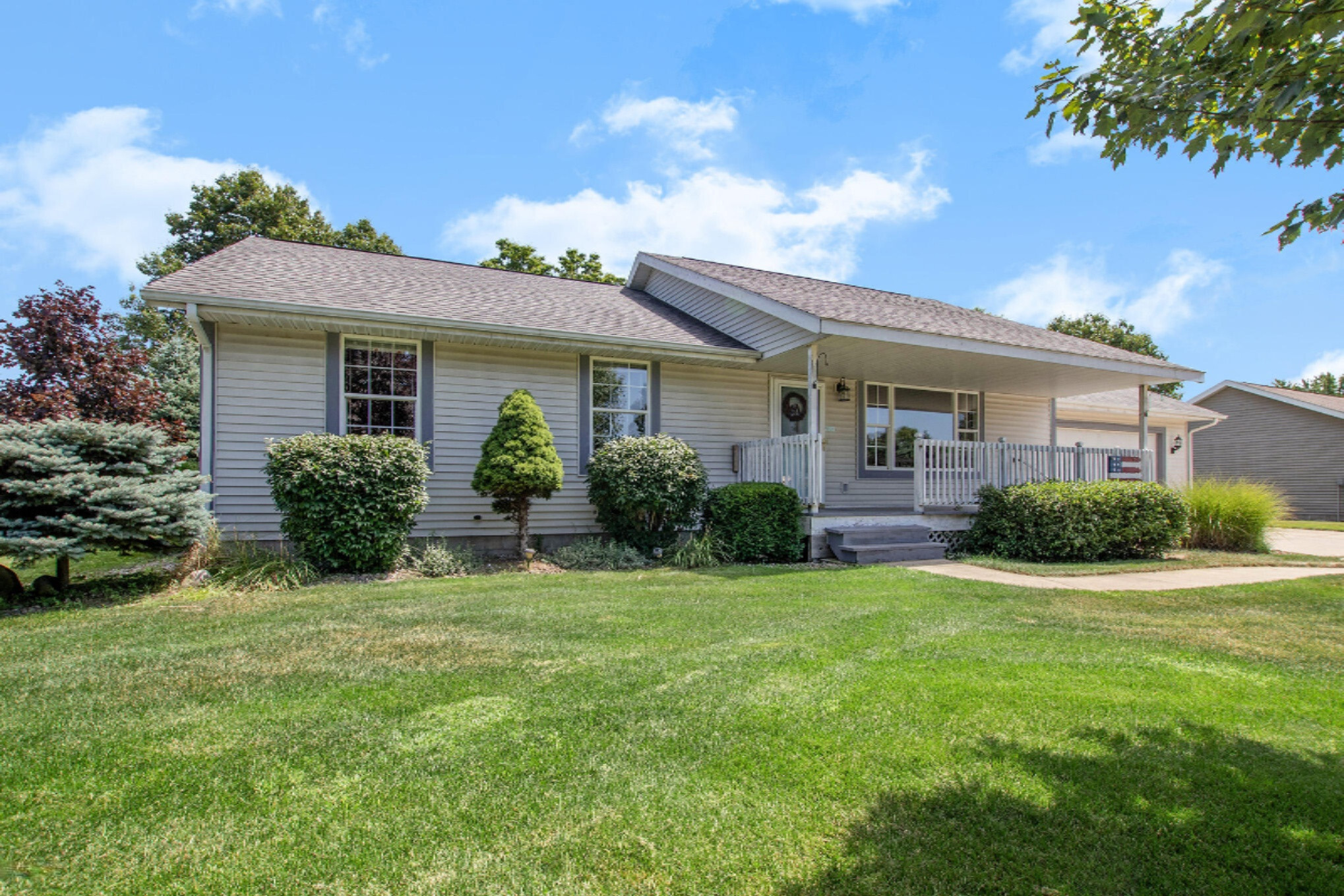 Property Photo: 3506 Orchid Meadows Lane MI 49444
