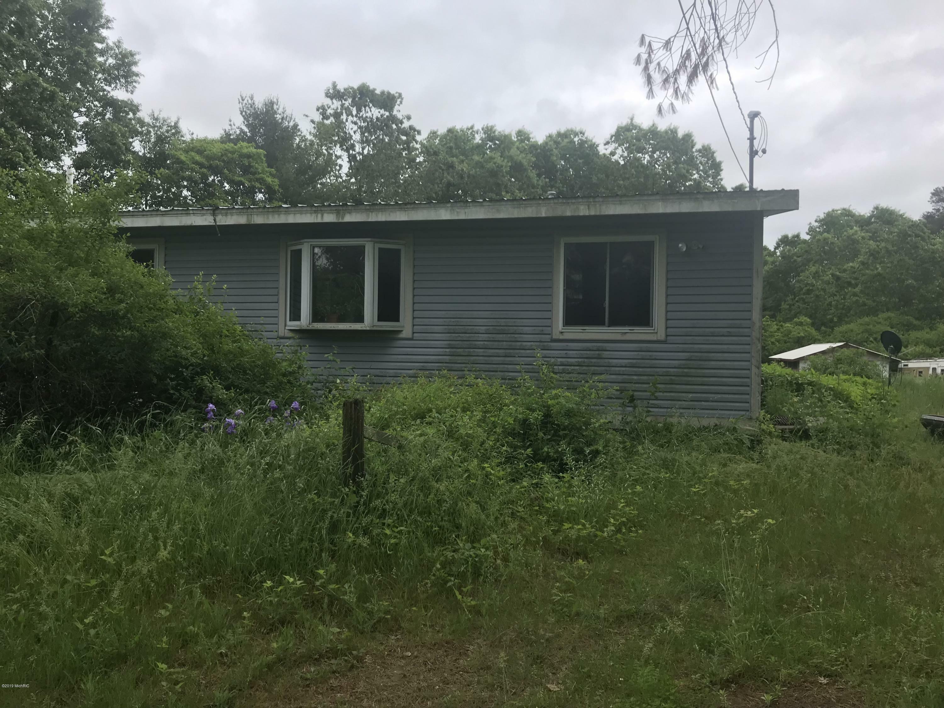 Property Photo:  12484 112th Avenue  MI 49417 