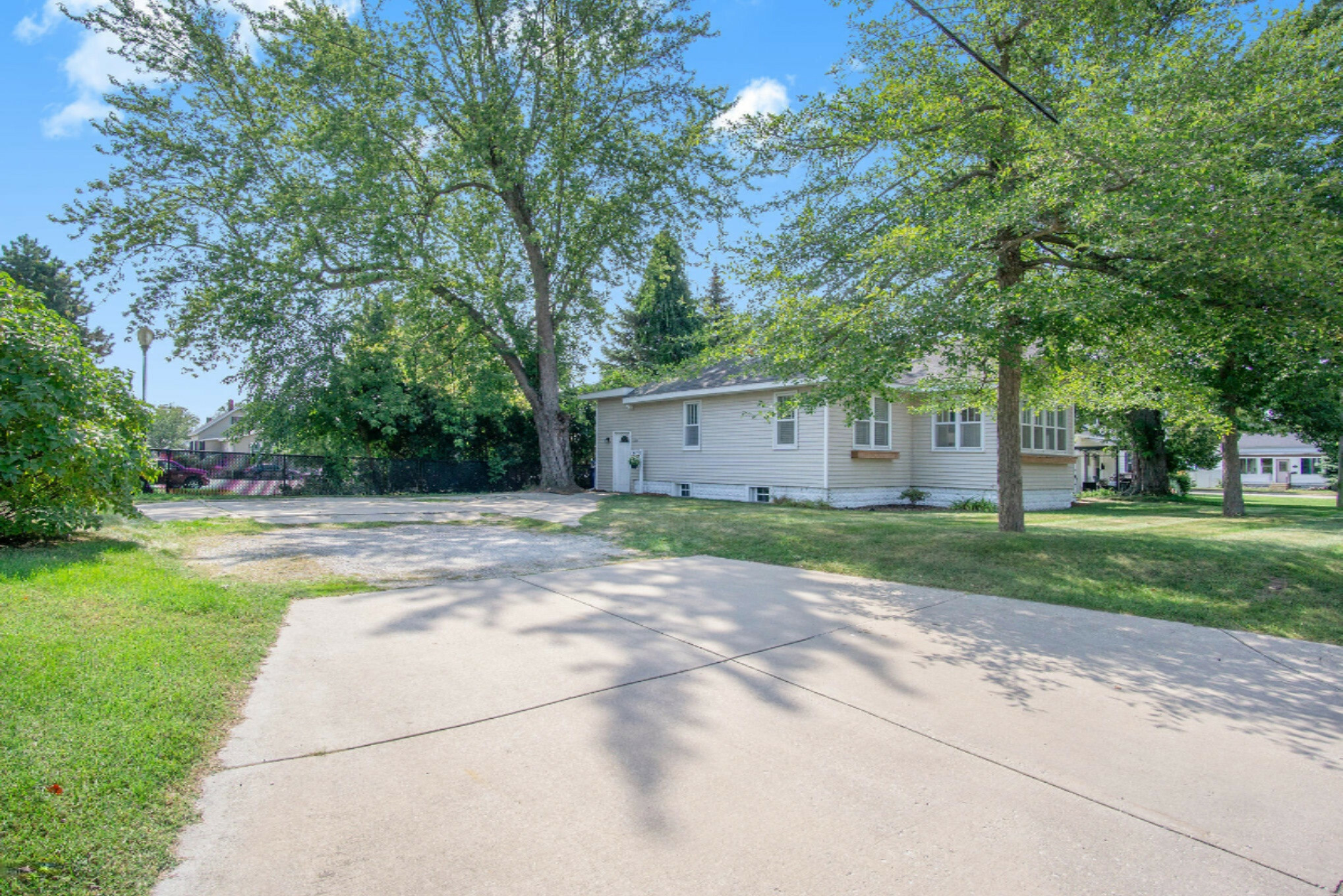 Property Photo:  116 Liberty Street  MI 49456 