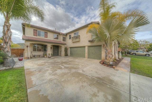 Property Photo:  36861 Maxmillian Avenue  CA 92563 